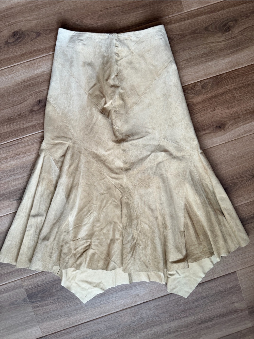 Valerie Stevens Women’s Leather Skirt in Light Beige